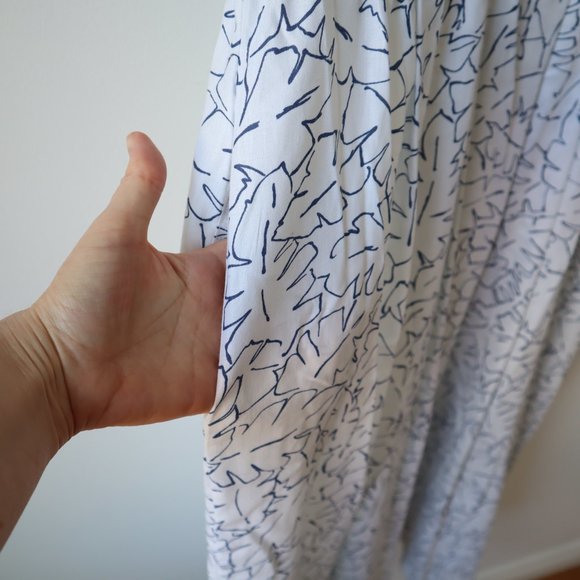 Vintage Southern Lady Botanical Print White and Blue Midi Dress - Picture 7 of 12